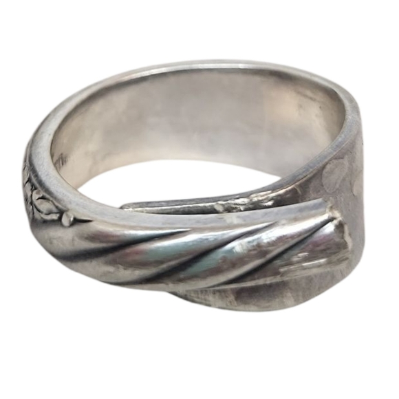 M.A.Rogers Oneida Floral Silver Ring - Picture 3 of 9